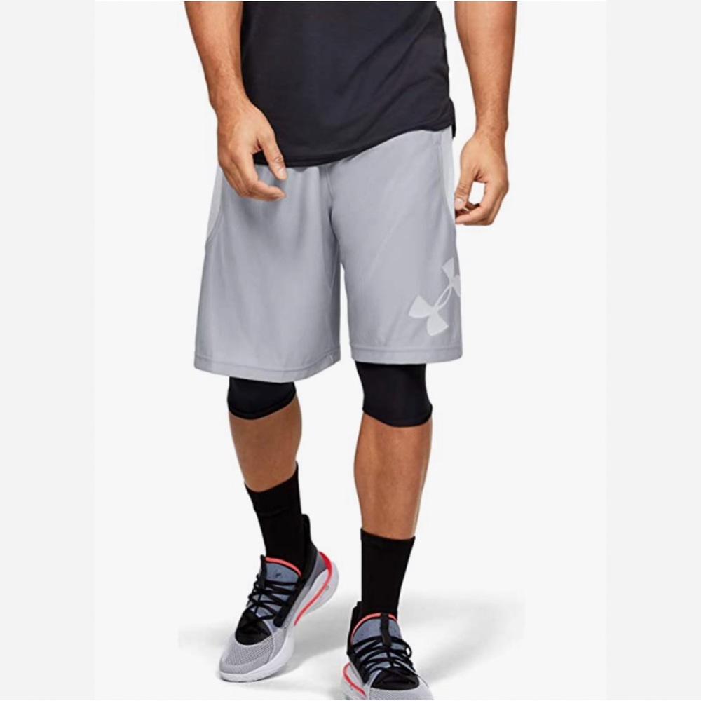 Under Armour Men’s Loose Heatgear Graphic Basketball Shorts, Gray Size Large